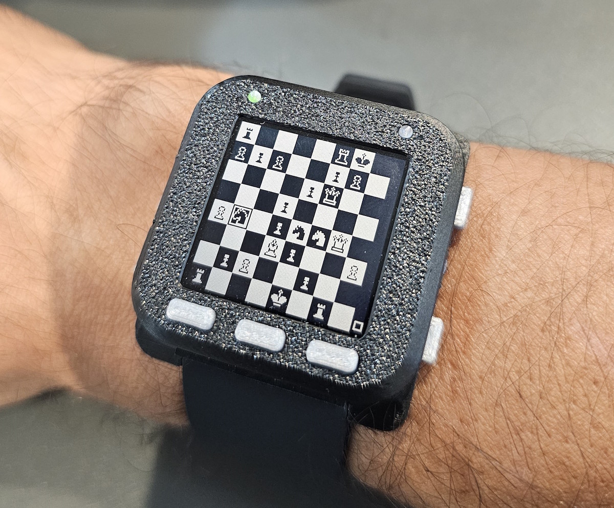 Oscilloscope Watch Chess